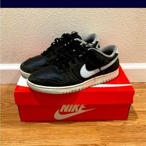 Nike Dunk Low Animal Pack Zebra Size:10 Color:Black